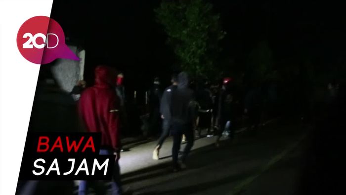 Dua kelompok massa Terlibat Bentrok di Sukabumi