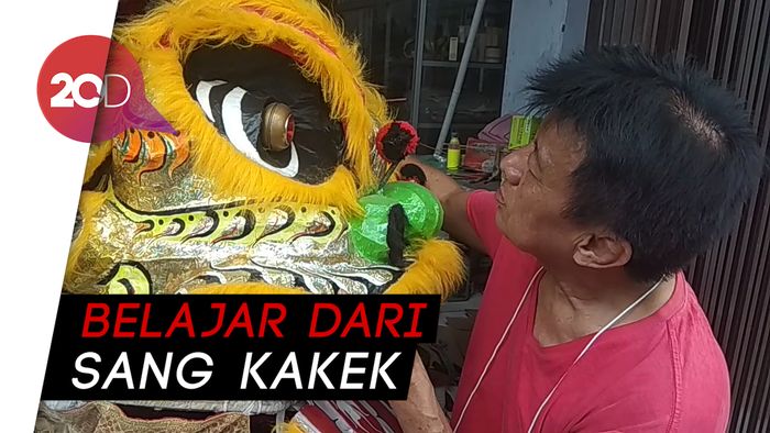 Cerita Sandi Ironi, Difabel Perajin Barongsai