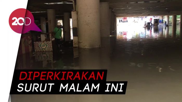 10 Pompa Penyedot Dikerahkan Atasi Banjir di Underpass Kemayoran