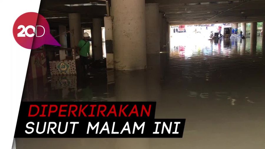 10 Pompa Penyedot Dikerahkan Atasi Banjir di Underpass Kemayoran