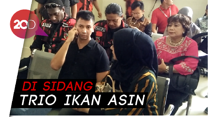Dicecar Pertanyaan soal Organ Intim, Fairuz Jatuh Pingsan