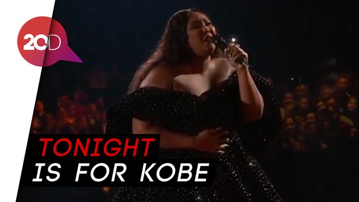 Lizzo Dedikasikan Penampilannya di Grammy untuk Kobe Bryant