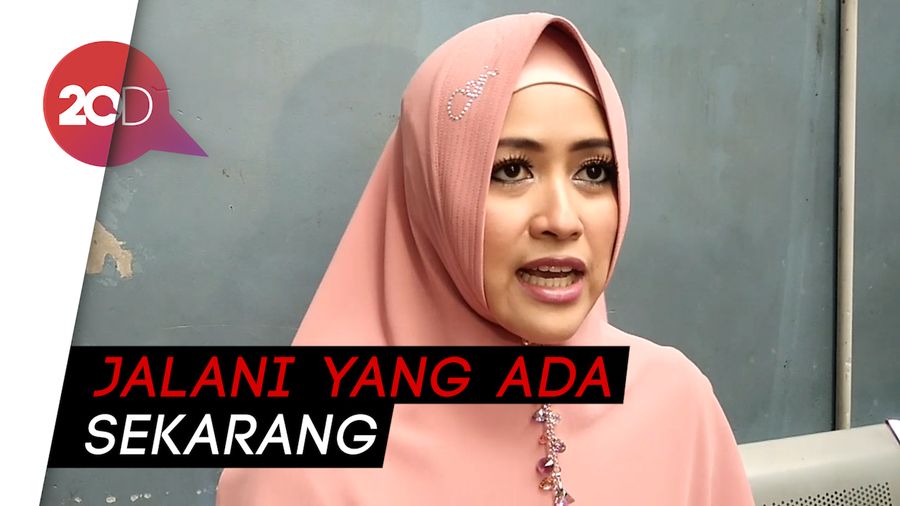 Meggy Wulandari Belum Berniat Pisah dari Kiwil
