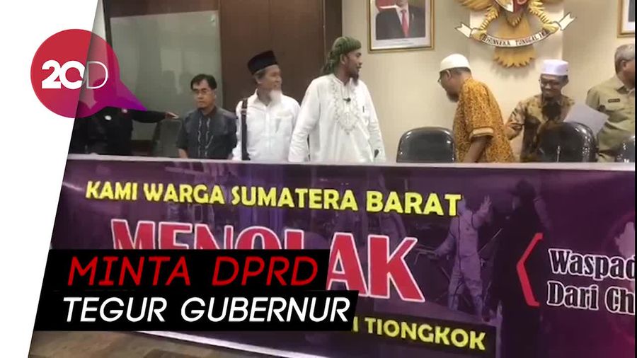 Gubernur Sumbar Sambut Turis China, Forum Masyarakat Menolak