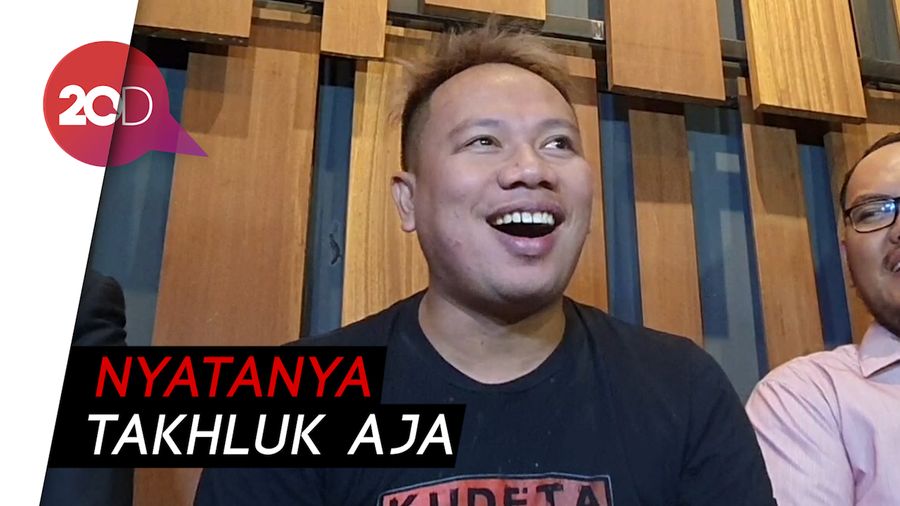 Vicky Prasetyo Bantah Pakai Mantra Cinta untuk Nikahi Angel Lelga