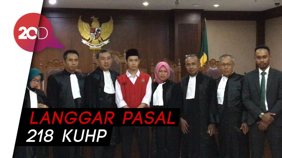 Lutfi Pembawa Bendera di Demo DPR Dituntut 4 Bulan Penjara