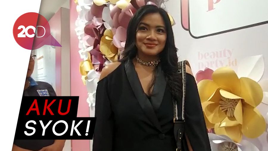 Waduh! Titi Kamal Kehilangan Koper saat Liburan di Moscow