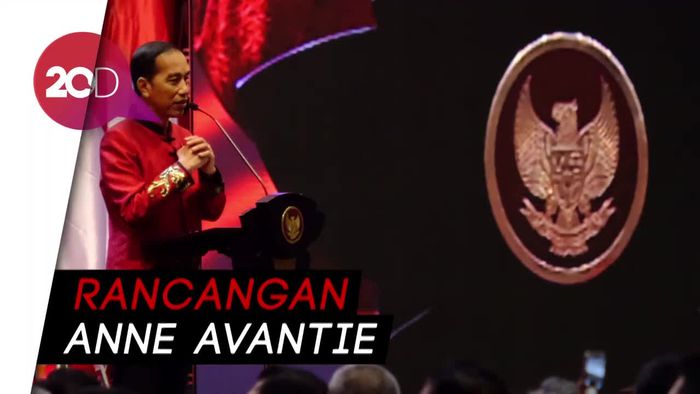 Gunakan Changshan, Jokowi Hadiri Perayaan Imlek Nasional