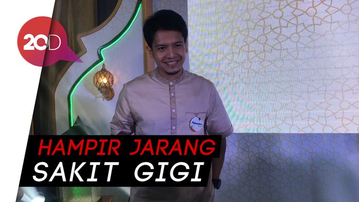 Utamakan Kebersihan Gigi, Dimas Seto Rutin Periksa ke Dokter