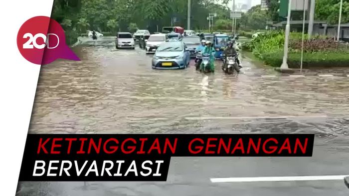 Diguyur Hujan Deras, Depan Istana hingga Gunung Sahari Tergenang