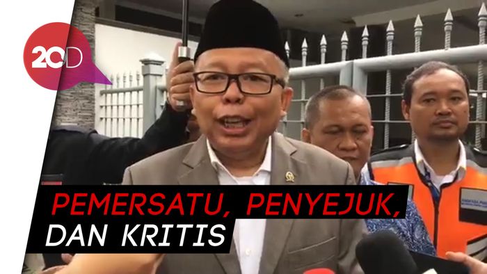 Arsul Sani: Gus Sholah Sosok yang Dunianya Banyak