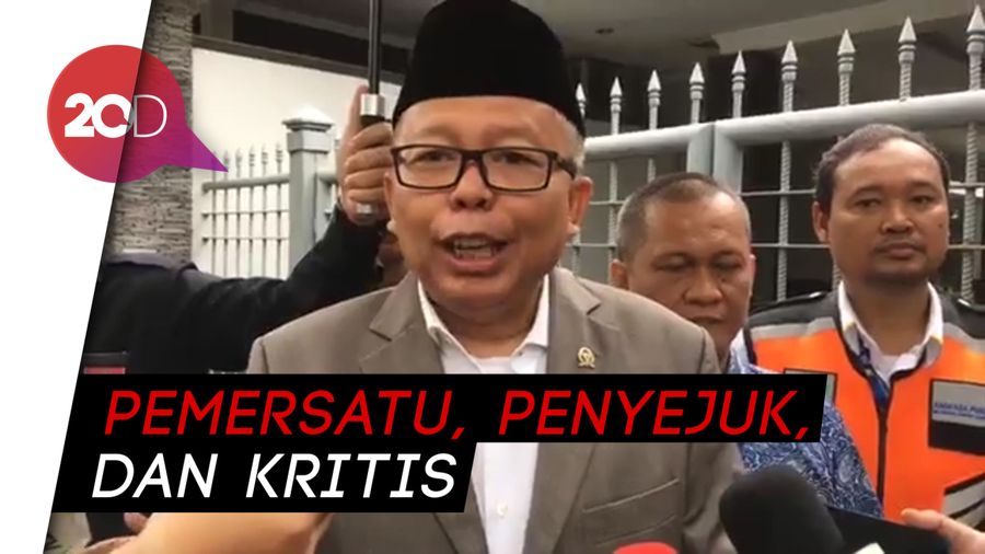 Arsul Sani: Gus Sholah Sosok yang Dunianya Banyak