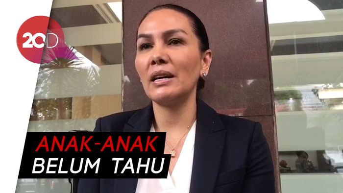 Fitri Salhuteru Siap Asuh Anak Nikita Mirzani Jika Dibui