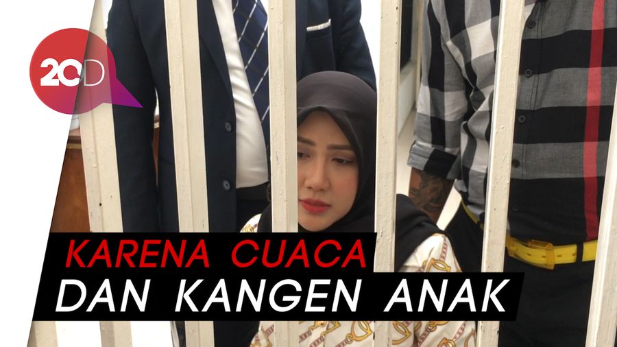Jelang Sidang, Rey Utami Ngaku Sakit Demam Tinggi