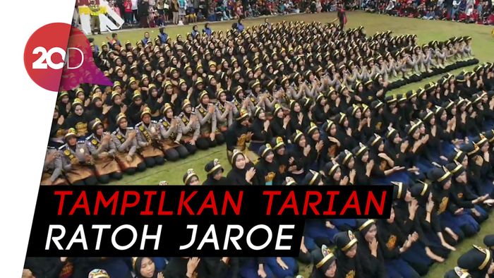 Kompaknya Ribuan Penari di Garapan Massal 1001 Penari 