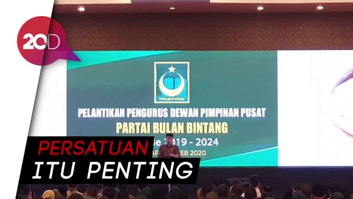 Hadiri Pelantikan Yusril, Jokowi Singgung Kesolidan Partai