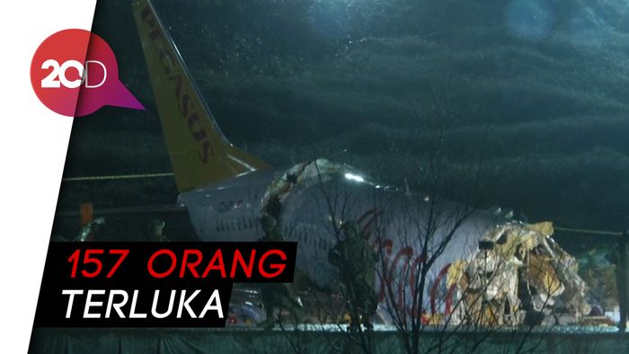 Pesawat Terbelah 3 Usai Tergelincir di Turki, 1 Orang Tewas
