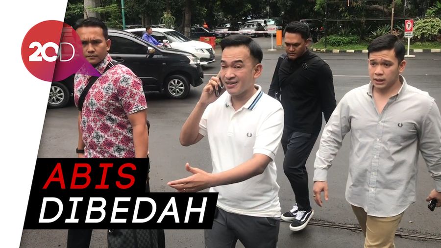 Ruben Onsu Diperiksa Polisi, Jordi Onsu Temani dengan Kondisi Pincang 
