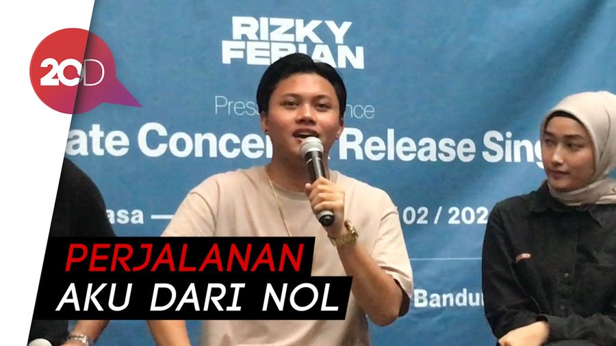Gelar Intimate Showcase, Rizky Febian Wujudkan Mimpi Lina