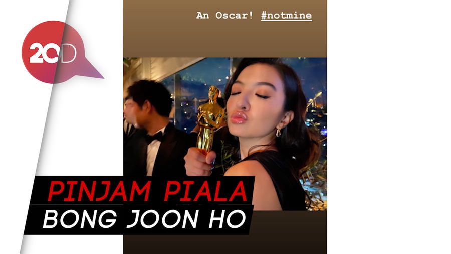 Eksis! Raline Shah Pesta Bareng Sutradara dan Pemain Parasite