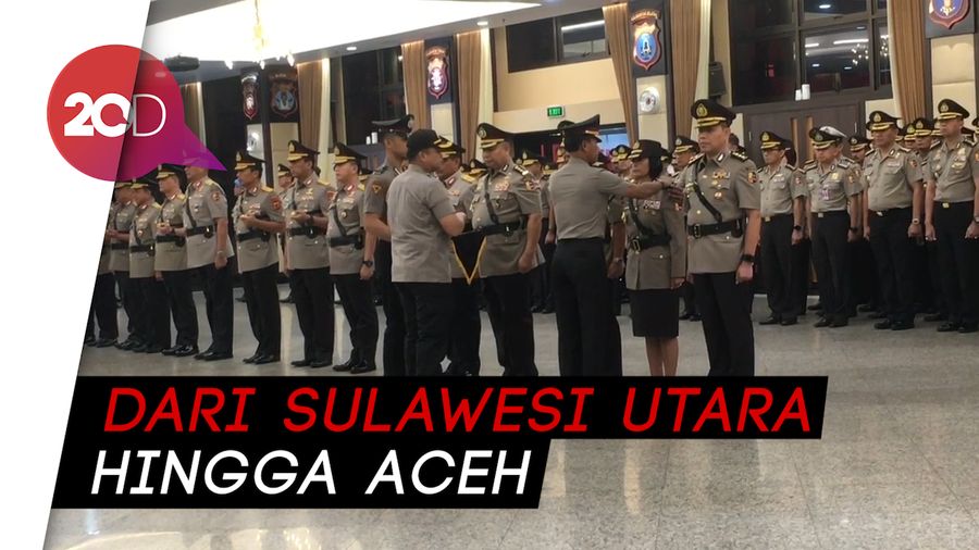 Kapolri Idham Azis Pimpin Upacara Sertijab 8 Kapolda