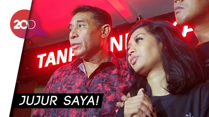 Paman Karen Pooroe Larang Arya Claproth Hadir di Pemakaman Anaknya