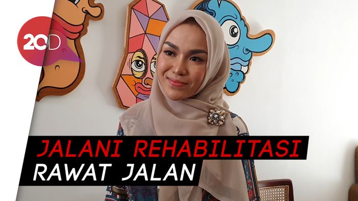 Terciduk Nge-Mall, Medina Zain Beri Klarifikasi