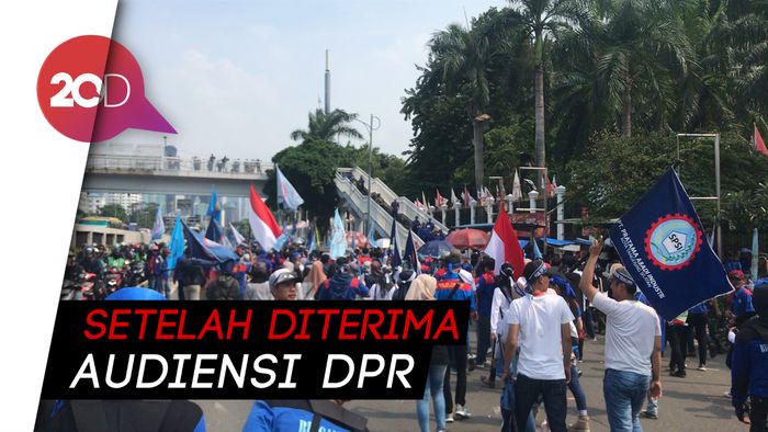 Demo Buruh Gugat Omnibus Law di DPR Selesai, Jalan Dibuka