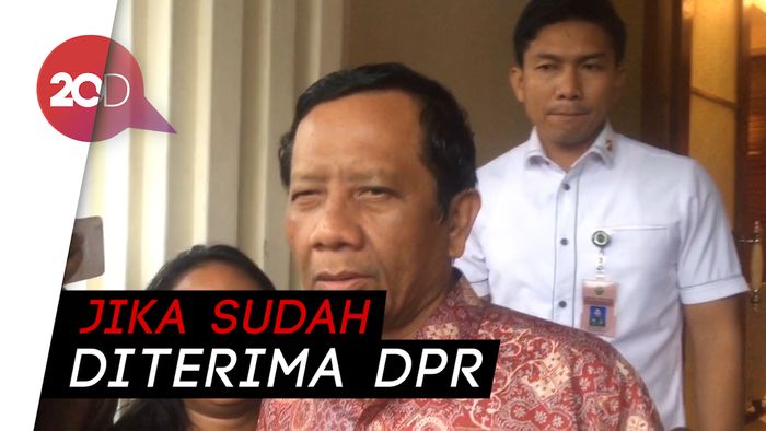 Mahfud Pastikan Publik Berhak Tahu Isi Draf Omnibus Law