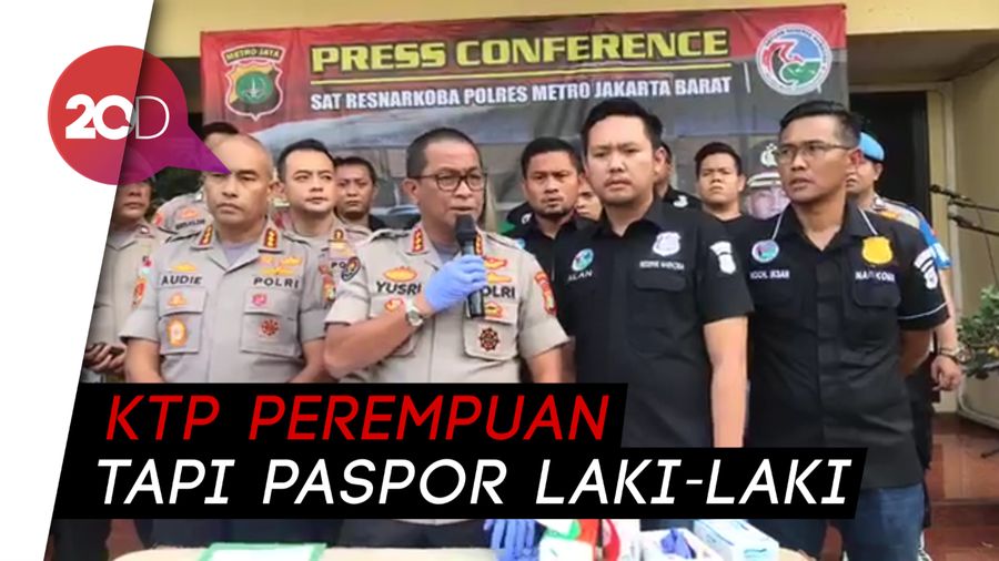 Beda Identitas Lucinta Luna di KTP dan Paspor