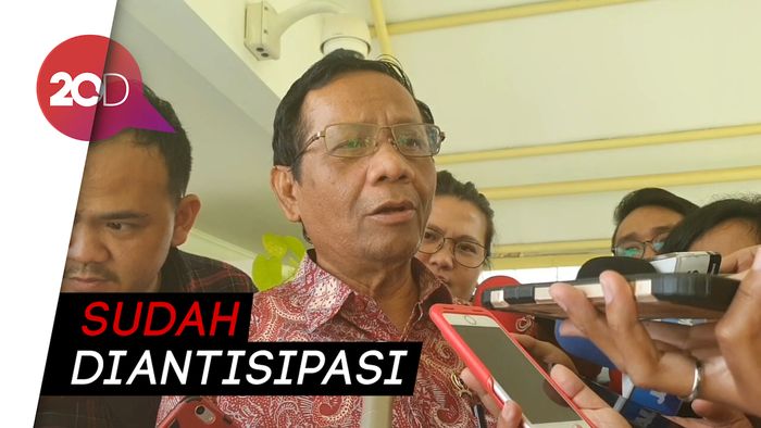 WNI Eks ISIS Pulang Via Jalur Tikus, Mahfud: Tangkap Dong!