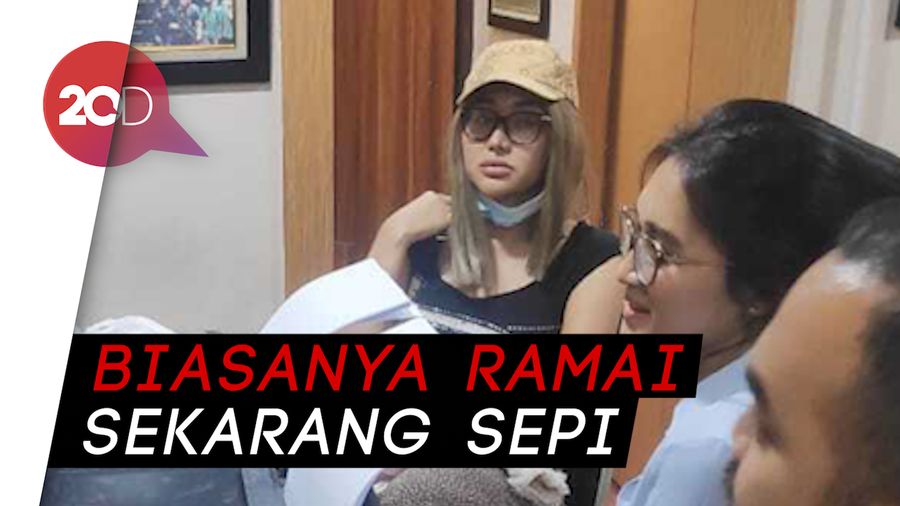Duh! Nginep di Polres Jakbar, Kaki Lucinta Luna Bengkak