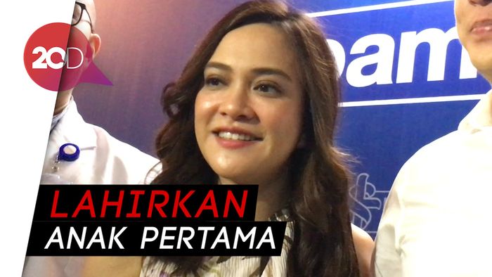 Penantian 8 Tahun, Shandy Aulia Resmi Jadi Ibu