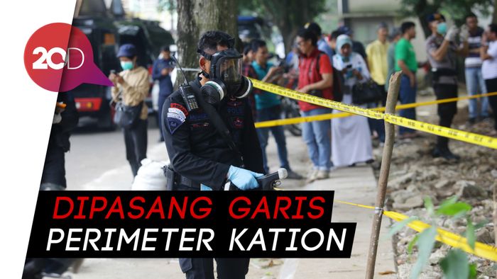 KBR Brimob Ambil Sampel Tanah yang Terpapar Radioaktif