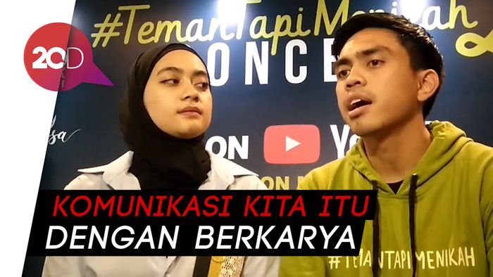 Ayudia-Ditto Enjoy Berumah Tangga Sambil Berkarya