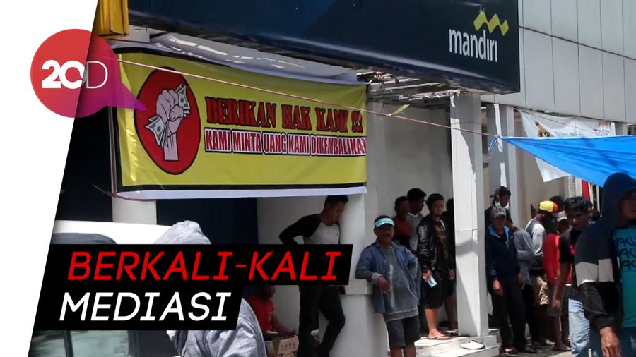 Uang Miliaran Rupiah Raib, Nasabah Segel Kantor Unit Bank Mandiri