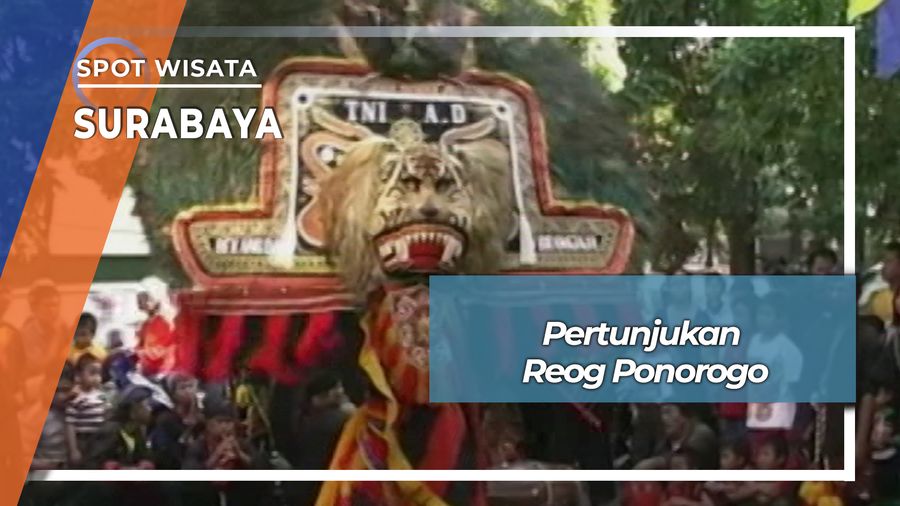 Pertunjukan Reog Ponorogo Di Kampung Kertajaya Surabaya