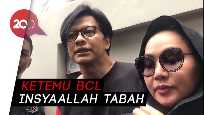 Armand Maulana Ikut Salatkan Jenazah Ashraf Sinclair 