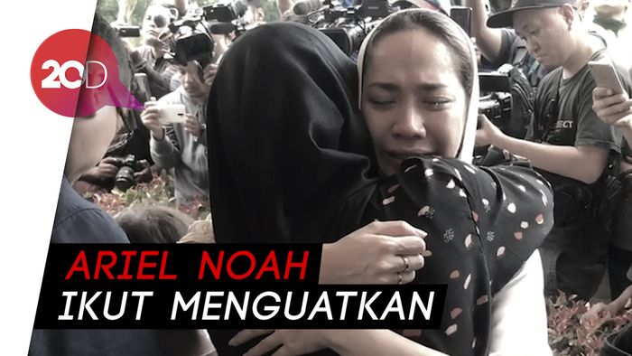 Masih Syok, BCL Tak Banyak Bicara soal Meninggalnya Ashraf