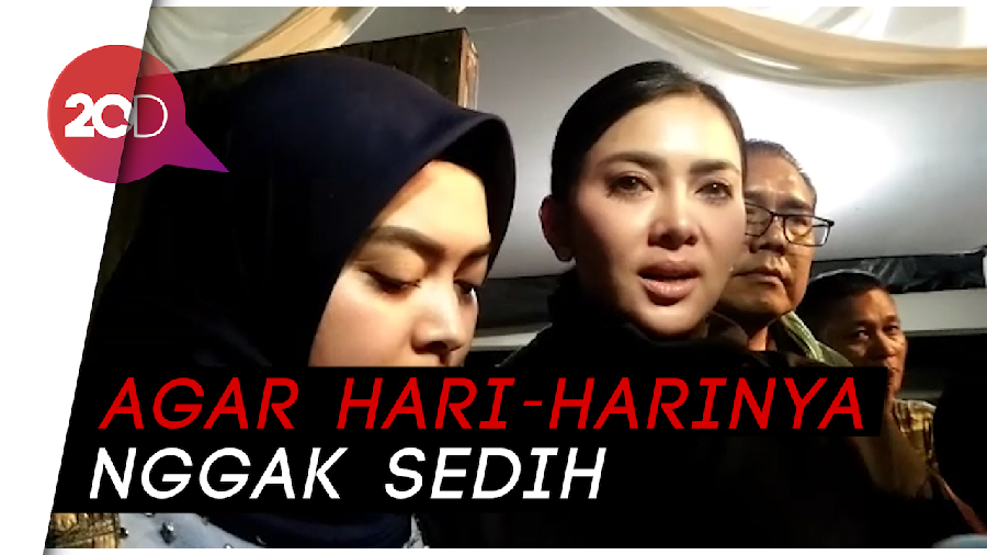 Hadiri Tahlilan Ashraf, Syahrini Hibur dan Beri Support BCL 