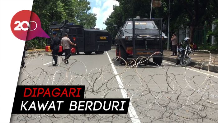 Jelang Aksi 212, Jalan Medan Merdeka Barat Ditutup