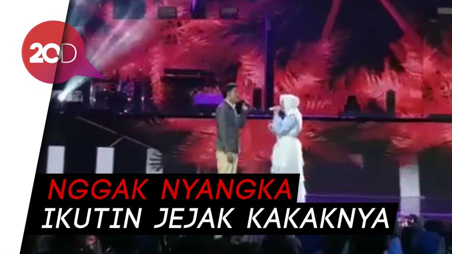Rizky Febian Terharu Bisa Duet Bareng Putri Delina