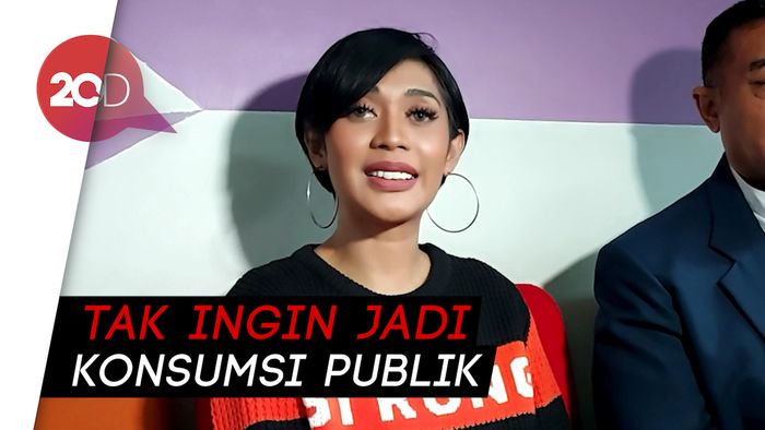 Ada Mimpi soal Anak yang Tak Bisa Diceritakan Karen Pooroe