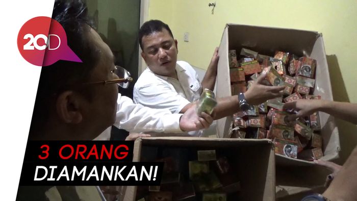 Home Industry Obat dan Jamu Kuat Ilegal di Surabaya Digerebek!