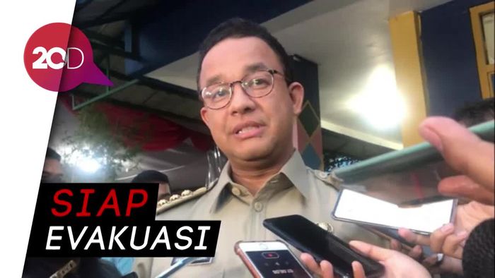 Cuaca Ekstrem Hantui Jakarta, Anies Imbau Warga Waspada