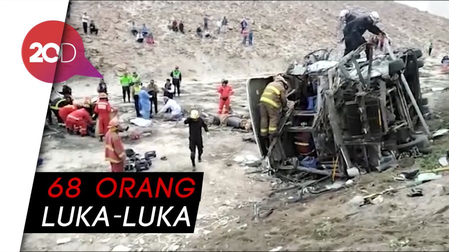 Ringsek Parah! 2 Bus Tabrakan di Peru, 14 Orang Tewas