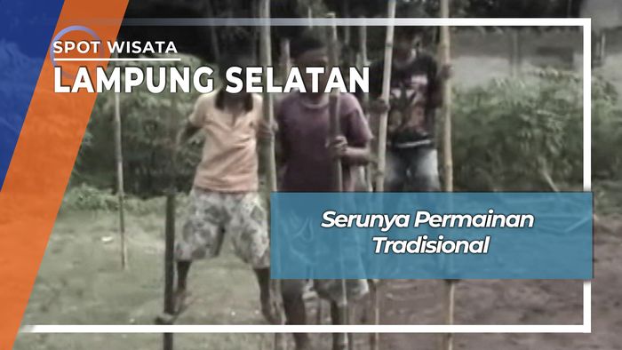 Egrang Bola, Serunya Permainan Tradisional Desa Tanjungrejo Natar Lampung Selatan
