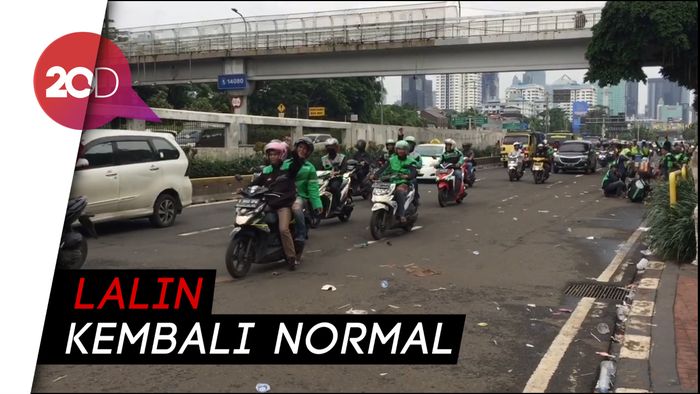 Massa Demo Ojol Bubar, Lalin di Depan DPR Dibuka