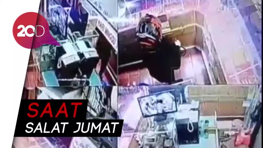 Cerita Sekuriti Saat Toko Emas Cantik Didatangi Perampok Bersenpi