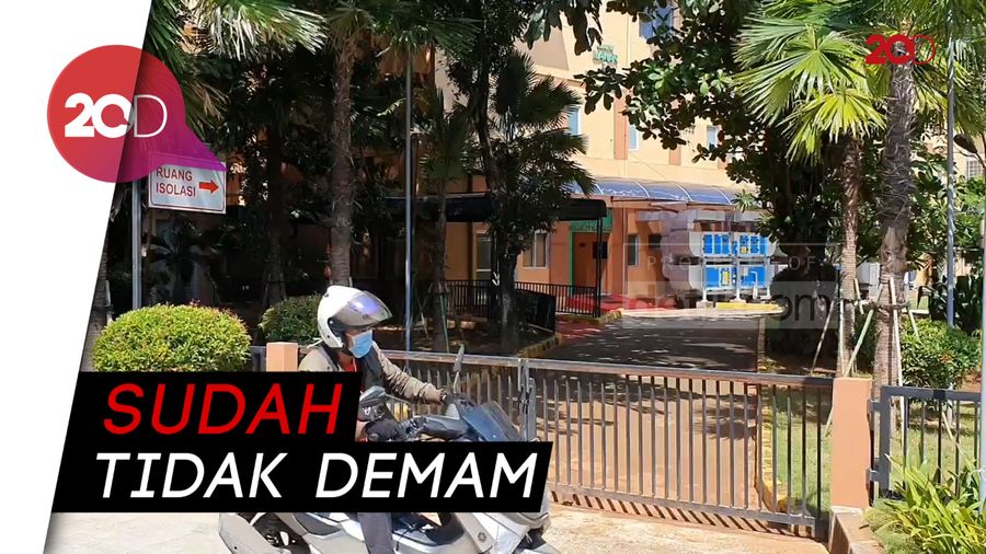 Kemenkes: 2 Pasien Virus Corona Sedang Baca Buku dan Main Hape